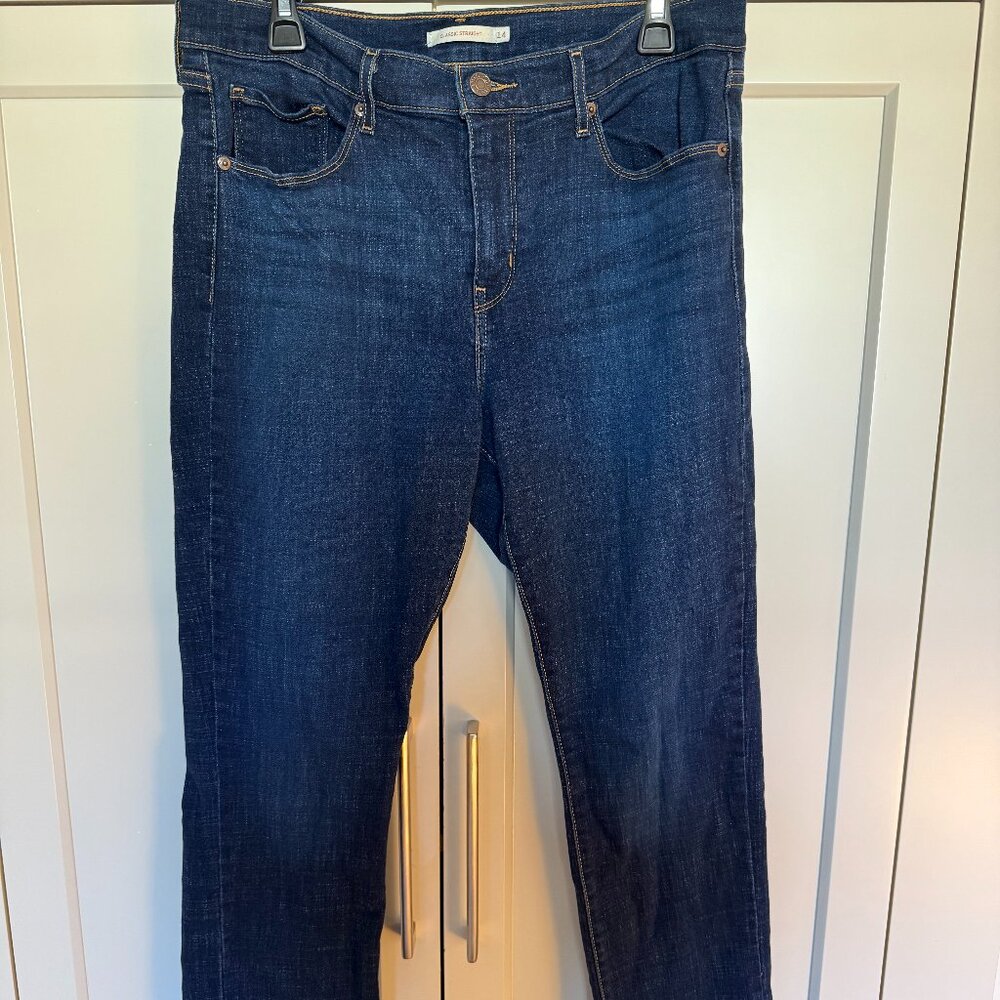 Levis Classic Straight Jeans